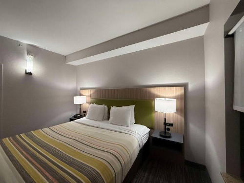 Country Inn & Suites by Radisson Harrisburg at Union Deposit Road PA - image 37