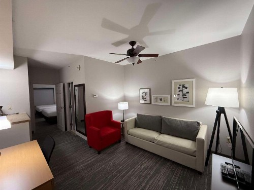 Country Inn & Suites by Radisson Harrisburg at Union Deposit Road PA - image 41