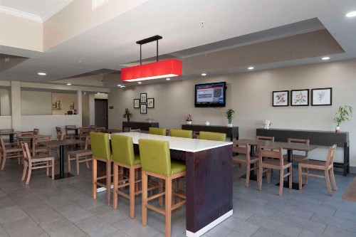 Country Inn & Suites by Radisson Harrisburg at Union Deposit Road PA - image 49