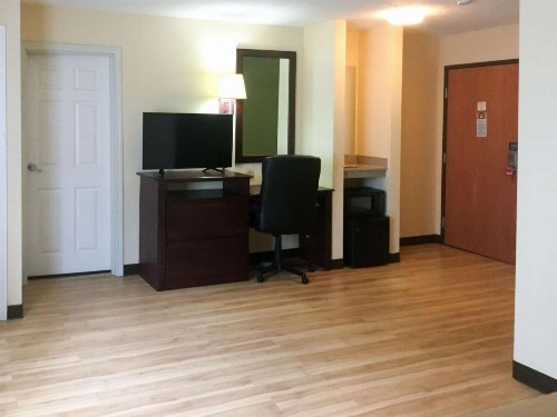 Econo Lodge Harrisburg - Hershey - image 12