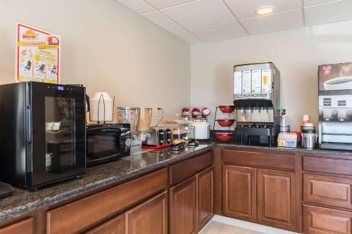 Econo Lodge Harrisburg Southwest of Hershey Area - image 16
