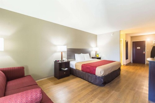 Econo Lodge Harrisburg Southwest of Hershey Area - image 35
