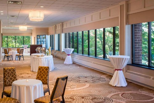 Sheraton Harrisburg Hershey Hotel - image 11