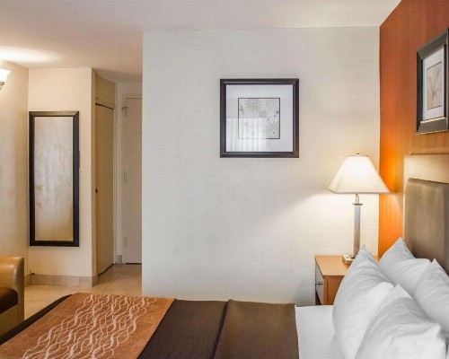 Quality Inn Riverfront - image 17