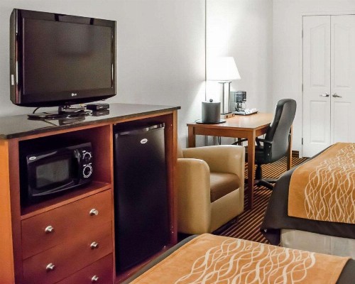 Quality Inn Riverfront - image 19