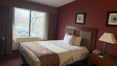 Quality Inn Riverfront - image 35