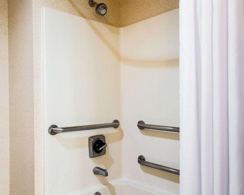 Quality Inn Harrisburg - Hershey Area - image 15