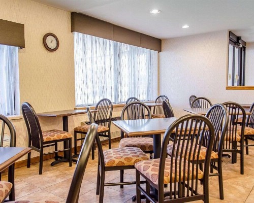 Quality Inn Harrisburg - Hershey Area - image 5