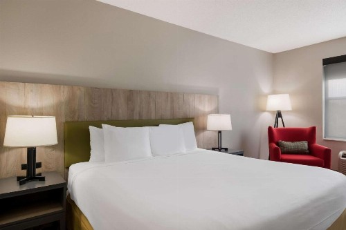 Country Inn & Suites by Radisson Harrisburg Northeast (Hershey) PA - image 6