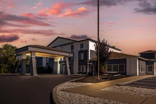 Best Western Harrisburg Hershey - image 4