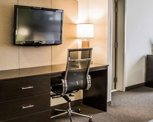 Sleep Inn & Suites Harrisburg -Eisenhower Boulevard - image 10
