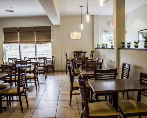 Sleep Inn & Suites Harrisburg -Eisenhower Boulevard - image 12