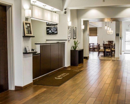 Sleep Inn & Suites Harrisburg -Eisenhower Boulevard - image 2