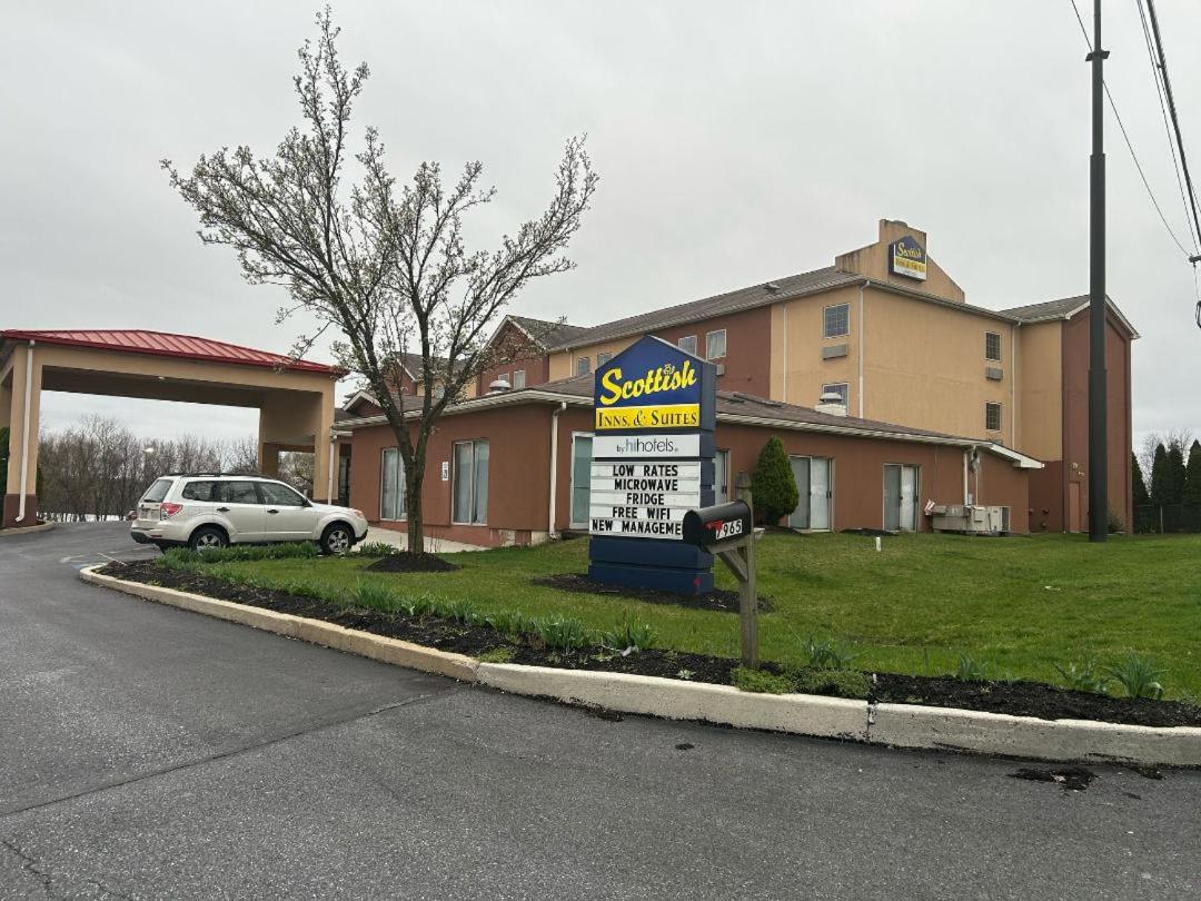 Motel 6-Harrisburg PA - Hershey North - main image