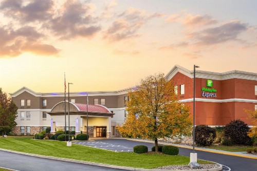 Holiday Inn Express Harrisburg NE an IHG Hotel - image 9