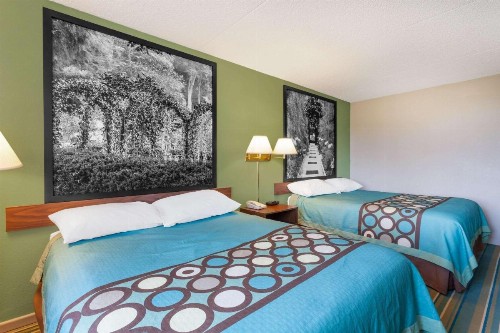 Super 8 by Wyndham Harrisburg Hershey West - image 10