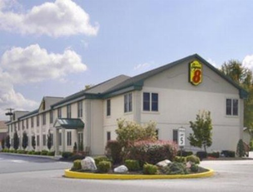 Super 8 by Wyndham Harrisburg Hershey West - image 22
