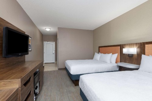 Hampton Inn & Suites Harrisburg - image 16