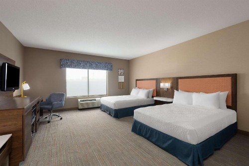 Hampton Inn & Suites Harrisburg - image 18