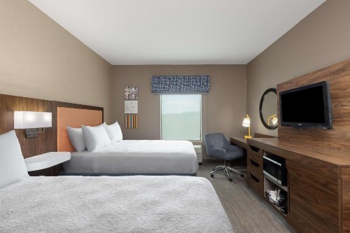 Hampton Inn & Suites Harrisburg - image 21