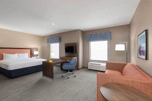 Hampton Inn & Suites Harrisburg - image 29