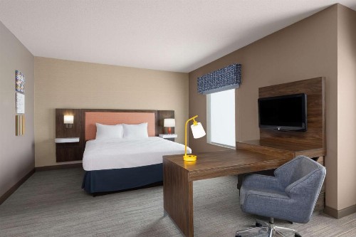 Hampton Inn & Suites Harrisburg - image 30