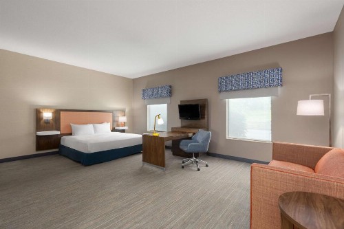Hampton Inn & Suites Harrisburg - image 31