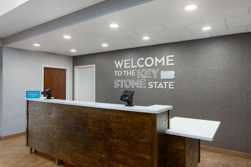 Hampton Inn & Suites Harrisburg - image 4