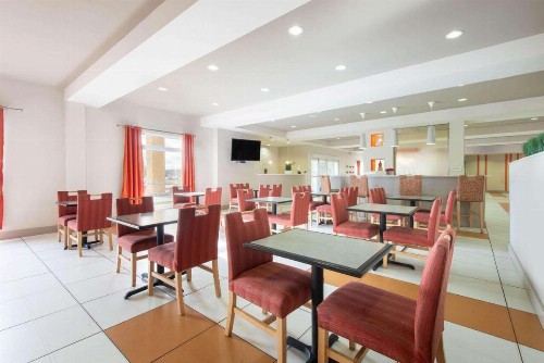 La Quinta by Wyndham Harrisburg-Hershey - image 16