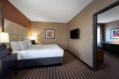 La Quinta by Wyndham Harrisburg-Hershey - image 6