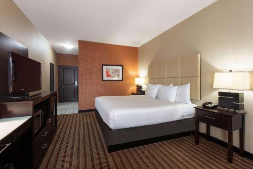 La Quinta by Wyndham Harrisburg-Hershey - image 8