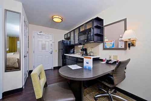 Candlewood Suites Harrisburg-Hershey an IHG Hotel - image 6