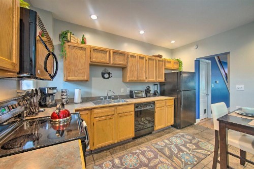 Contemporary Townhome in Midtown Harrisburg! - image 10