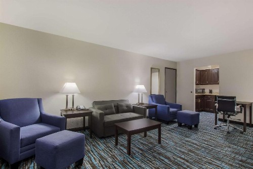 Baymont by Wyndham Harrodsburg - image 25