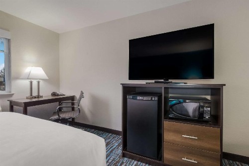 Baymont by Wyndham Harrodsburg - image 47