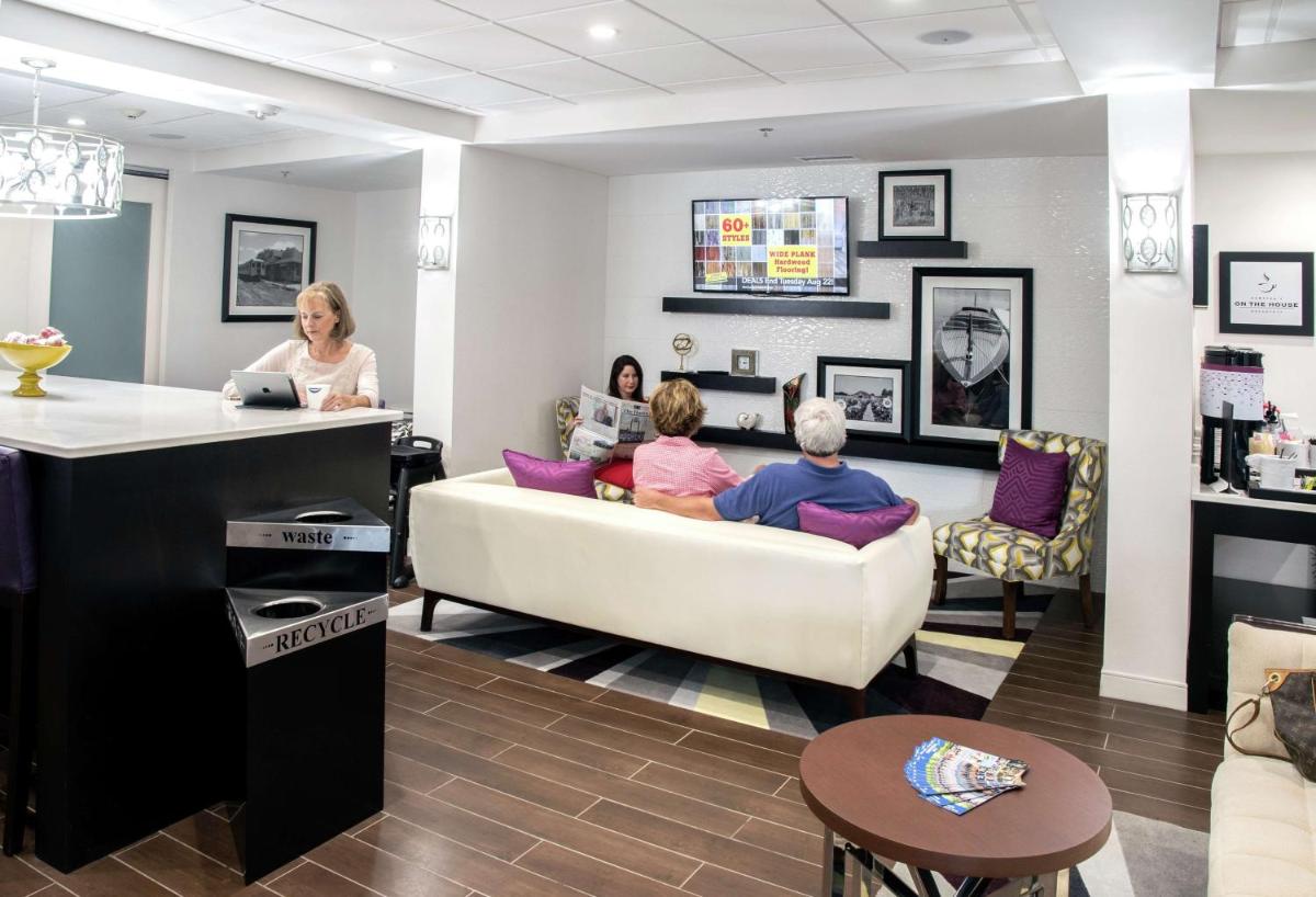 Hampton Inn Hartwell Ga - image 4