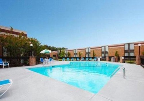 Days Inn by Wyndham Havelock - image 2