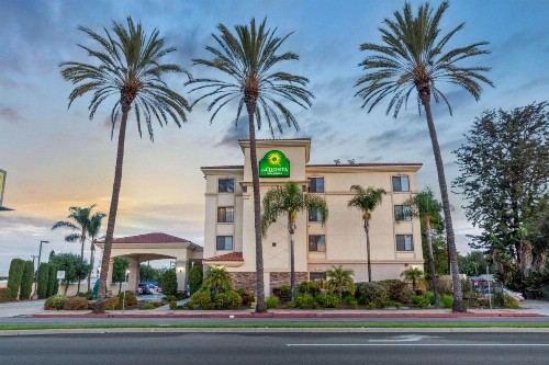 La Quinta by Wyndham NE Long Beach/Cypress - image 1
