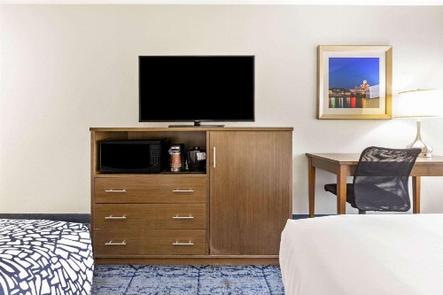 La Quinta by Wyndham NE Long Beach/Cypress - image 14