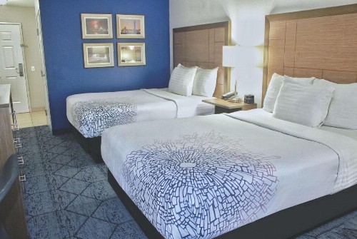 La Quinta by Wyndham NE Long Beach/Cypress - image 2