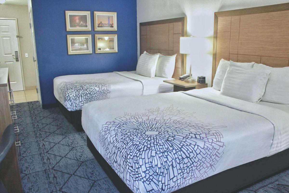 La Quinta by Wyndham NE Long Beach/Cypress - image 2