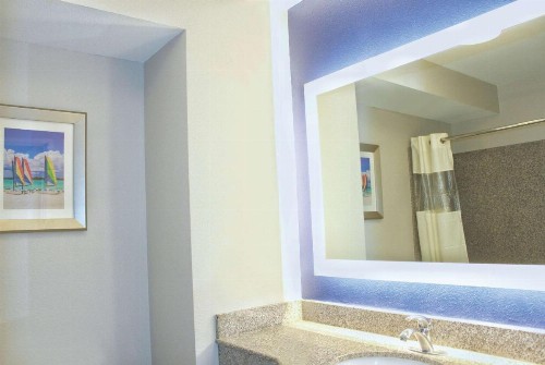La Quinta by Wyndham NE Long Beach/Cypress - image 48