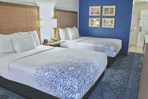 La Quinta by Wyndham NE Long Beach/Cypress - image 6
