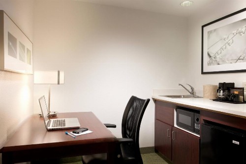 SpringHill Suites Los Angeles LAX/Manhattan Beach - image 2