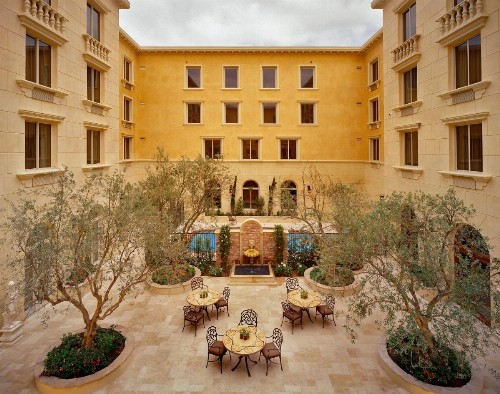 Ayres Hotel Manhattan Beach - image 3