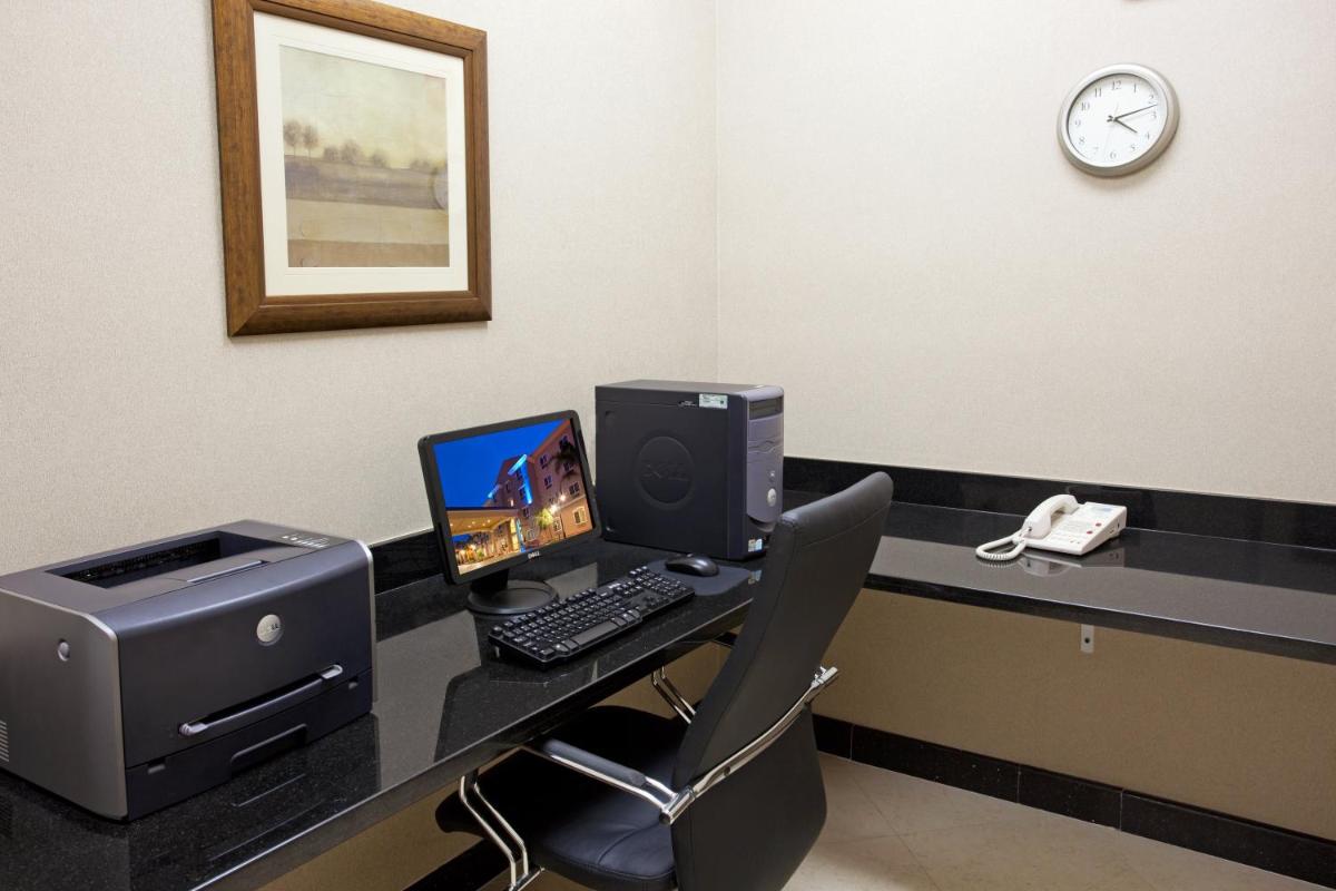 Holiday Inn Express Hotel & Suites Los Angeles Airport Hawthorne an IHG Hotel - image 3