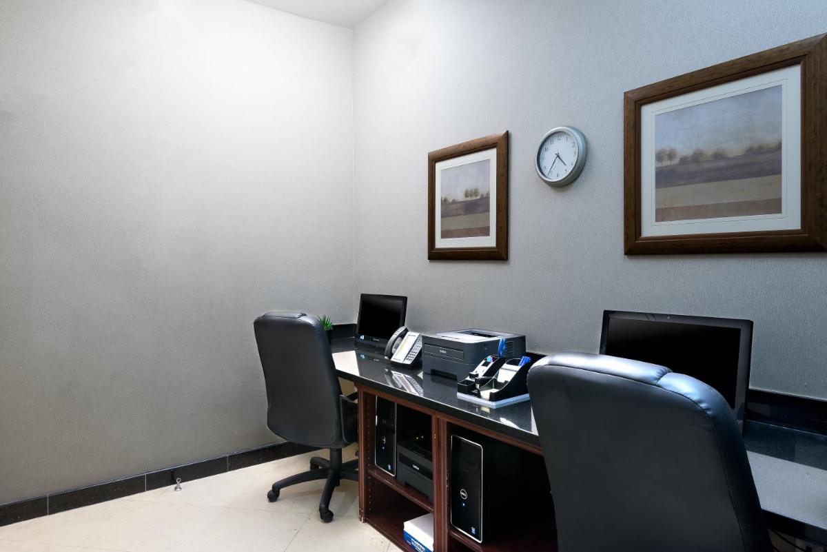 Holiday Inn Express Hotel & Suites Los Angeles Airport Hawthorne an IHG Hotel - image 4
