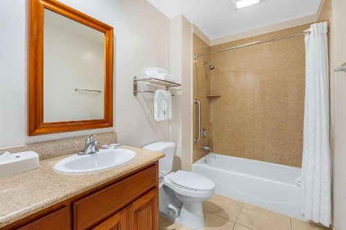 Comfort Inn Cockatoo Near LAX - image 8