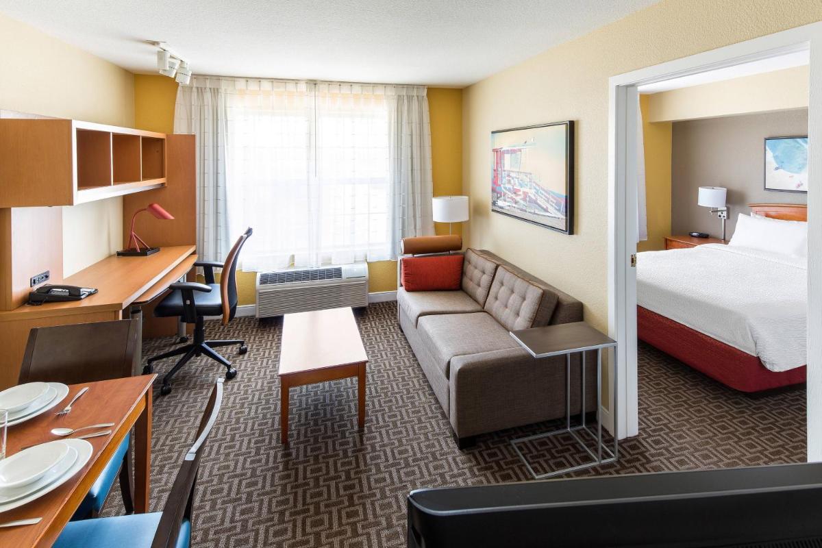 TownePlace Suites Los Angeles LAX Manhattan Beach - image 2