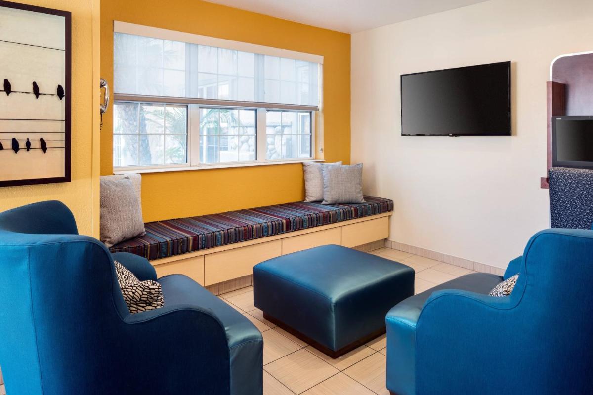 TownePlace Suites Los Angeles LAX Manhattan Beach - image 5